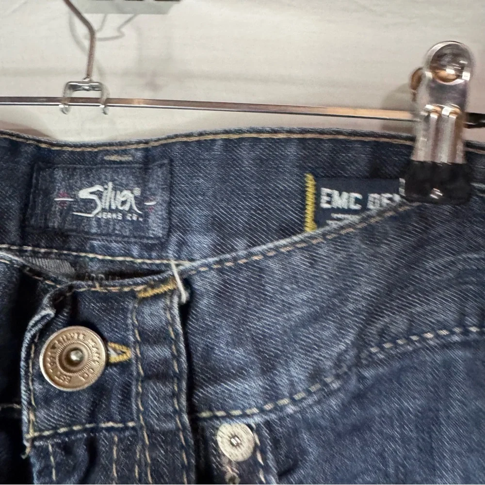 Silver Jeans Eddie dark wash relaxed fit jeans Size 31x34